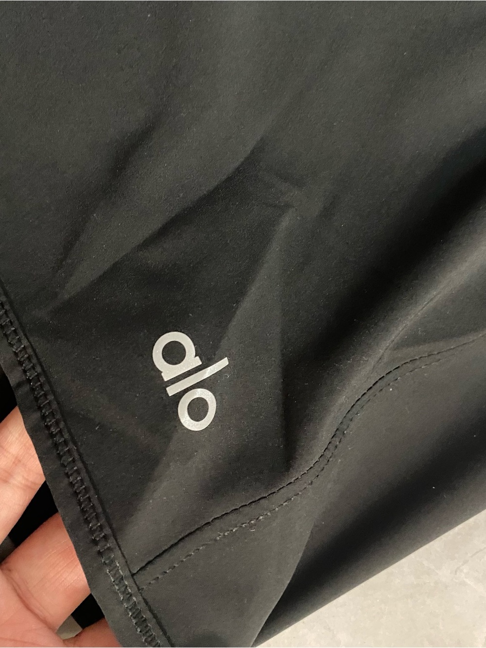 ALO Yoga Black Mini Skort - Picture 3 of 3